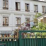 Camparis - - D'hotes 4*