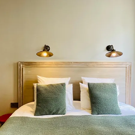 Camparis - - D'hotes 4*