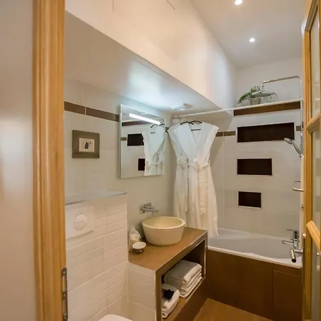 Nocleg ze śniadaniem Camparis - - D'hotes 4*