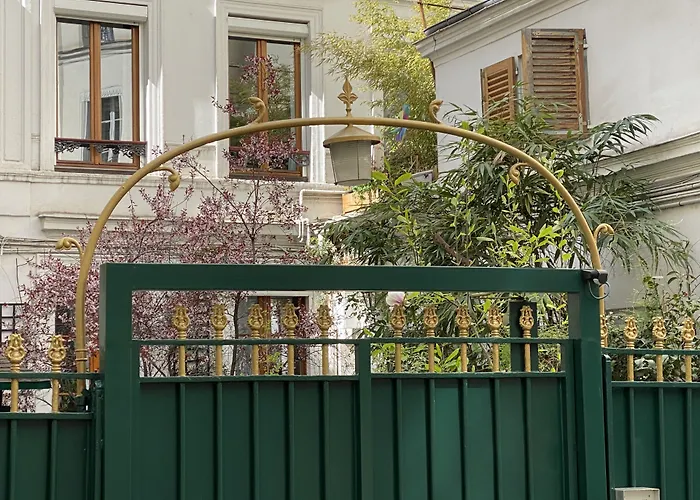 Alojamento de Acomodação e Pequeno-almoço Camparis - - D'hôtes Paris